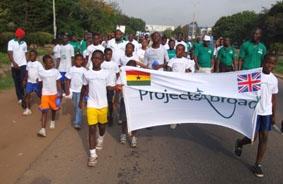 Die Waisenkinder bei unserem Gesundheitsmarsch Ghana, Menschenrechte, Waisenkinder