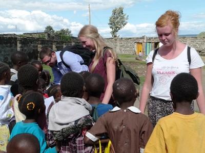 Medicin & Sundhed / Humanitært arbejde i Kenya Mille Andersen