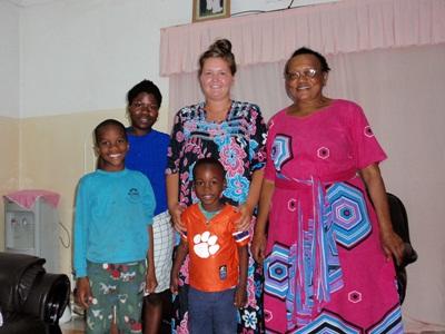 Humanitært arbejde og Undervisninf i Tanzania Pernille Daater Iversen, Tanzania, Humanitært arbejde og Undervisninf