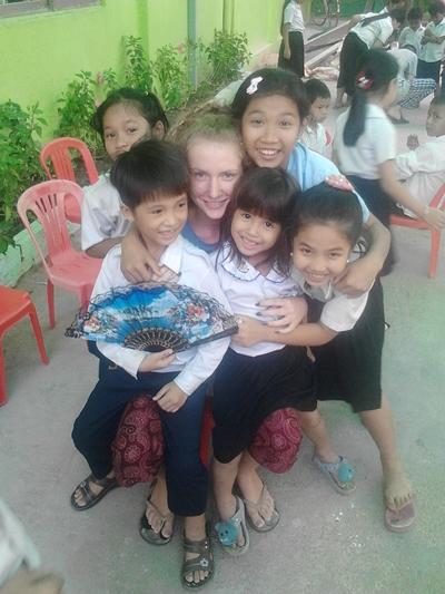 Hazel with the children at her Teaching placement in Cambodia Hazel with the children at her Teaching placement in Cambodia