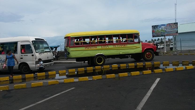 Offentlig transport i Samoa Den daglige transport på en Stillehavsø
