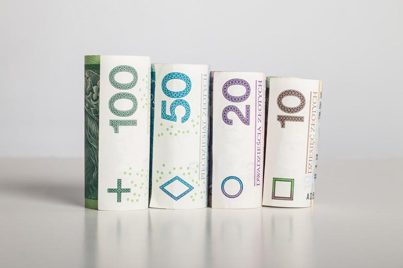 Czym płacić za granicą? Money