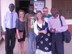 Kweku et l'équipe Droits de l'Homme au Ghana Kweku et l'équipe Droits de l'Homme au Ghana