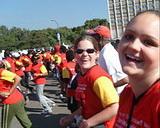 Thousands of runners