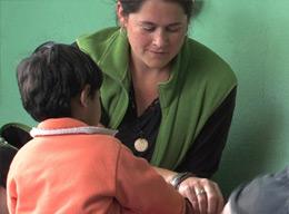 Opieka nad dziećmi w Nepalu Opieka nad dziećmi w Nepalu