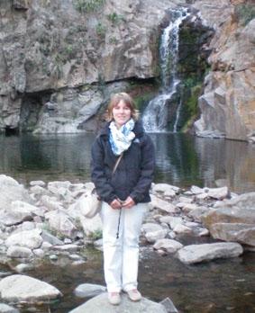 Während einer Wanderung in der Umgebung Cordobas Argentinien-Medizin-Wasserfall