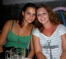Daniela und ich feiern Geburtstag in unserer Lieblingsbar Costa Rica-sozial-freiwillig