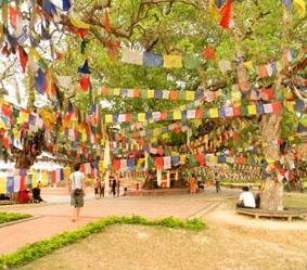 Lumbini, Buddhas Geburtsort nepal-physiotherapie-buddha