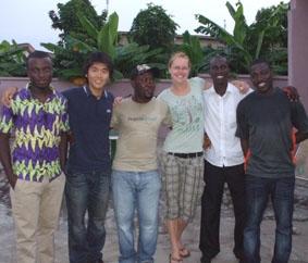 Ich mit den Projects Abroad-Team Ich mit den Projects Abroad-Team