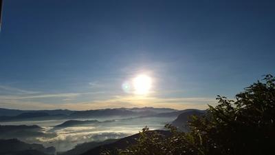 Sonnenaufgang auf dem Adams Peak Unterrichts-Projekt Sri Lanka, Projects Abroad