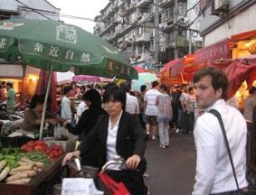 Auf dem Markt in der Altstadt China Jura - Praktikum Markt