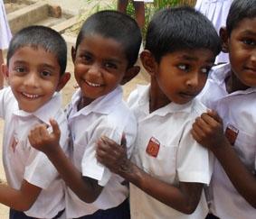 Schulkinder sri-lanka-sozialarbeit-schulkinder