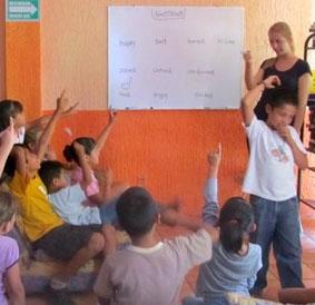 Beim Englisch unterrichten mexiko-sozialarbeit-unterricht