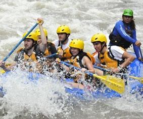 Beim Rafting am Vulcano Arenal costa-rica-unterrichten-rafting