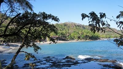 Der Strand in Montezuma, dort lässt es sich prima entspannen und abends feiern Strand