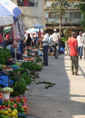 Markt in Arusha medizin-praktikum-tansania-markt