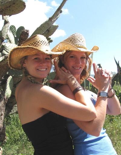 Rechts ich, links meine Freundin Stefanie Sozialarbeit Mexiko Kaktus