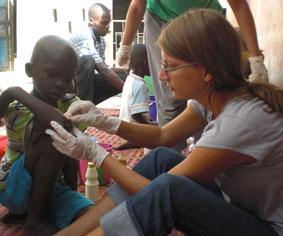 Medizinische Versorgung in einem Daara senegal-sozialarbeit-versorgung