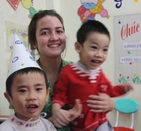 Im Waisenheim vietnam-sozialarbeit-freiwillige