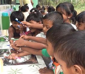 Großer Tumult Sri Lanka-Sozialarbeit-Waschen