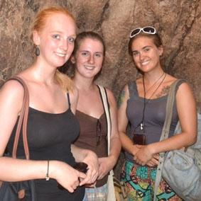 Meine Mitbewohnerinnen in einem Baobab-Baum togo-sozialarbeit-ausflug