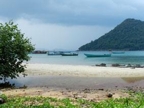 Blick vom Bungalow aufs Meer kambodscha-naturschutz-meer