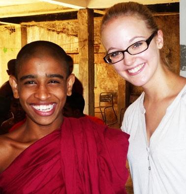 Ein Lächeln von Herzen Sri Lanka Sozialarbeit Mönch