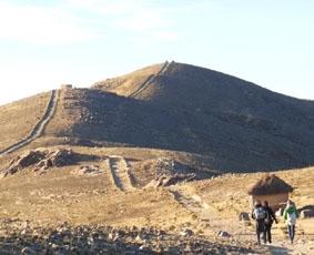 Trekking von der Nordseite zur Südseite auf der Sonneninsel bolivien-sozialarbeit-trekking