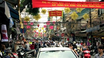 Verkehrschaos im Old Quarter von Hanoi vietnam-wirtschaftspraktikum-hanoi