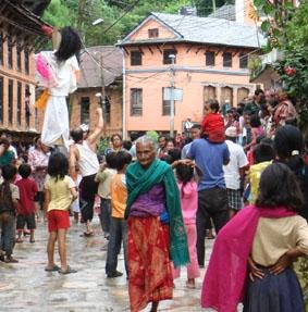 Festival in Bandipur, eine kleine Ortschaft in den Bergen nepal-medizin-festival