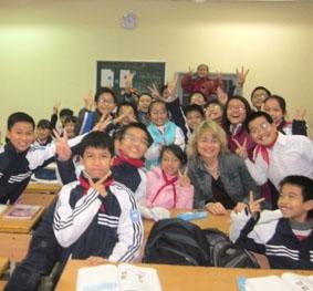 Glückliche Tage an der Schule vietnam-unterrichten-klasse