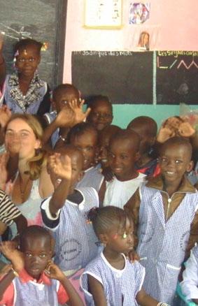 Im Kindergarten beim Malen sozialarbeit-senegal-kids
