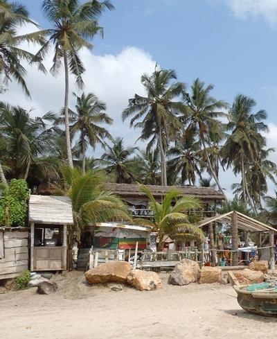 Am Wochende am Krokobitey Beach sozialarbeit-ghana-strand