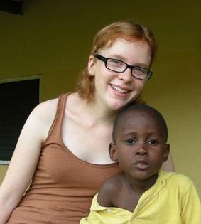 Cephas und ich im New Life Orphanage in Nungua sozialarbeit-ghana-waisenhaus