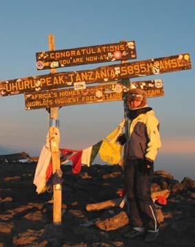 Ich auf dem Gipfel des Kilimanjaro Tansania, Sozialarbeit Kilimanjaro