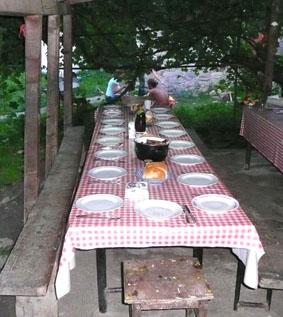 Abendessen in Sarmizegetusa rumaenien-archaeologie-abendessen