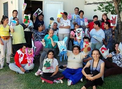 Die „Puppen“ haben wir für die Weihnachtsaufführung „Auf der Farm“ gebastelt, zu meinem Abschied wurde schon mal geprobt Argentinien-Sozialarbeit-Puppen
