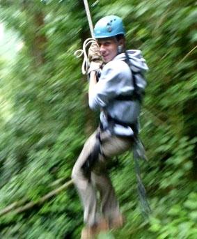Beim Zip-Lining in Monteverde costa-rica-sport-freiwilliger