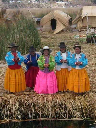 Die schwimmenden Inseln im Titicaca-See Naturschutz Peru Uros