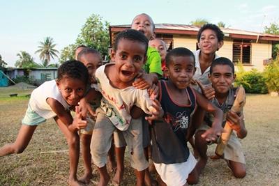 Legende børn i landsbyen Legende børn i landsbyen i Fiji