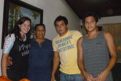 Volunteer host family in Costa Rica Volunteer host family in Costa Rica