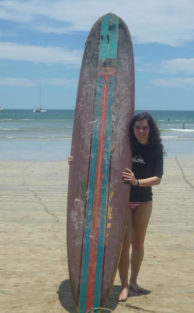 Volunteer learns to surf in Costa Rica Volunteer learns to surf in Costa Rica