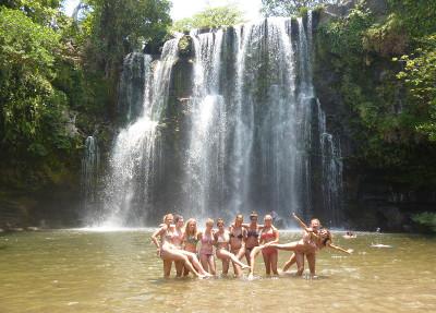 Volunteer trip to waterfalls in Costa Rica Volunteer trip to waterfalls in Costa Rica