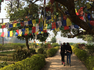 Volunteers explore Nepal Volunteers explore Nepal