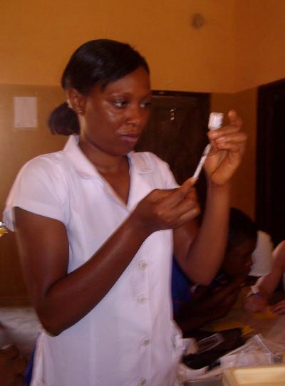 Ghanaian nurse Ghanaian nurse