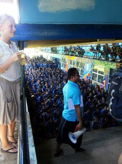 Volunteer teaching at a school in Fiji Volunteer teaching at a school in Fiji