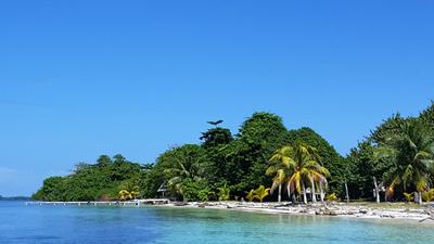 Hunting Caye in Belize Hunting Caye in Belize