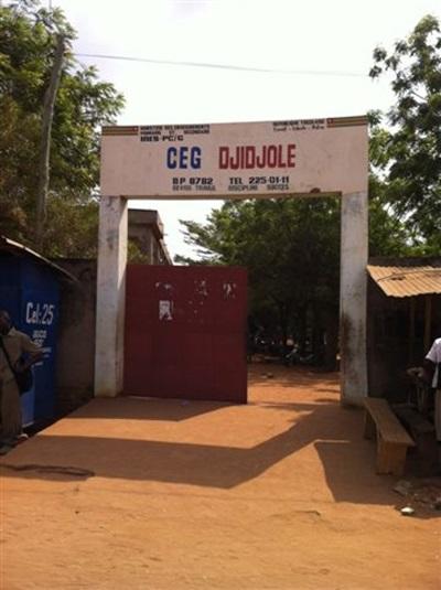 Aider dans une école au Togo Aider dans une école au Togo
