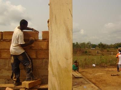 Culture & Communauté (construction), Ghana par Clémence Gelée