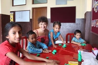 Françoise en mission humanitaire au Népal Françoise en mission humanitaire au Népal